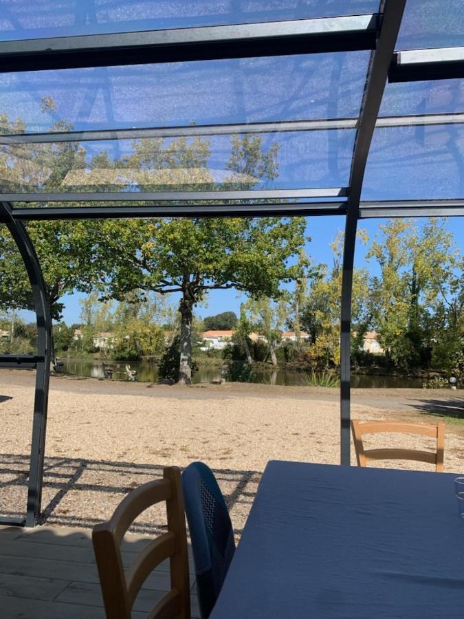 Maison Avec Jacuzzi Proche Plages Avrillé Kültér fotó