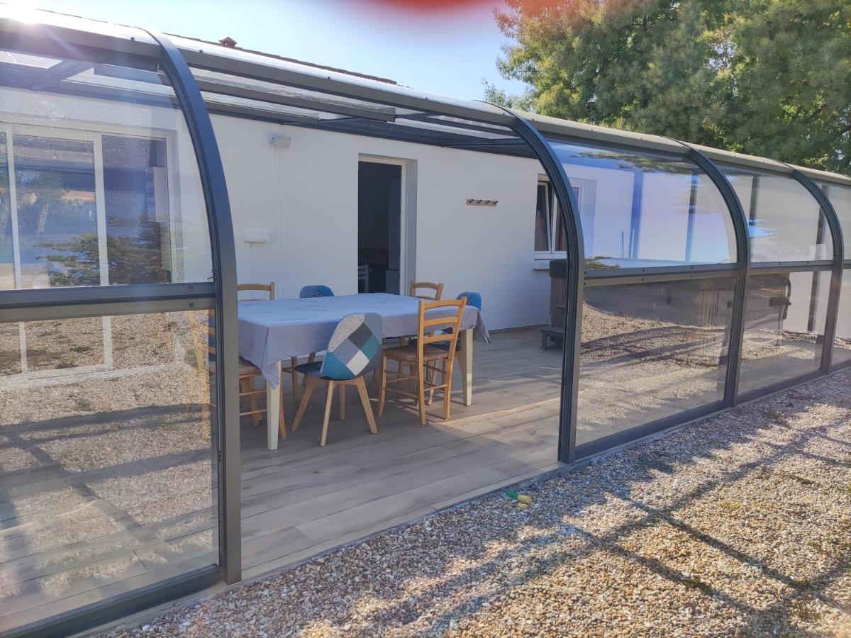 Maison Avec Jacuzzi Proche Plages Avrillé Kültér fotó